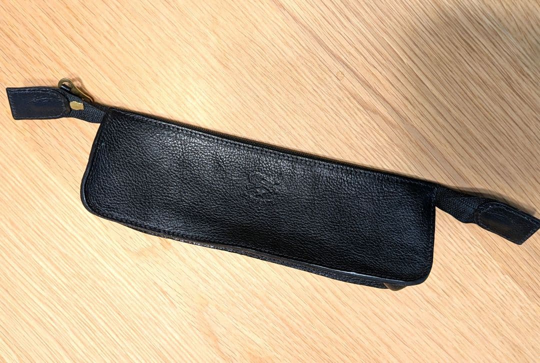 イルビゾンテ　ペンケース