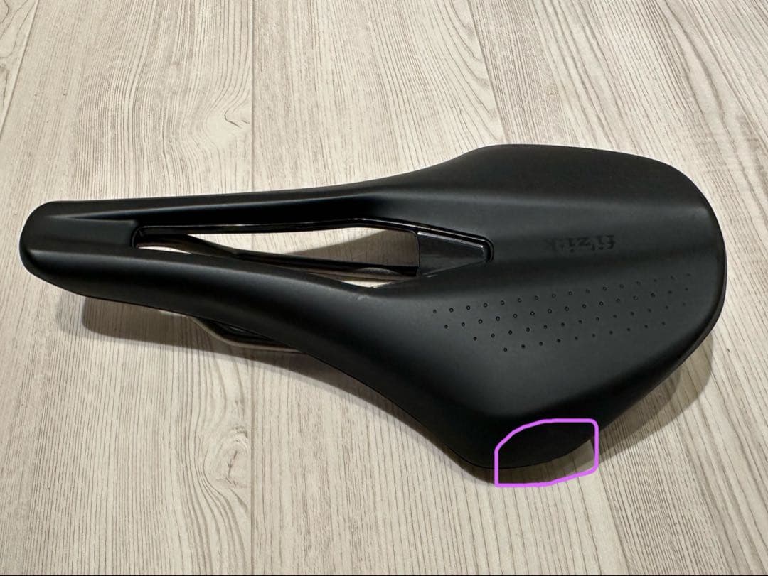 fi'zi:k Argo Tempo R3 K:iumサドル 150mmブラック