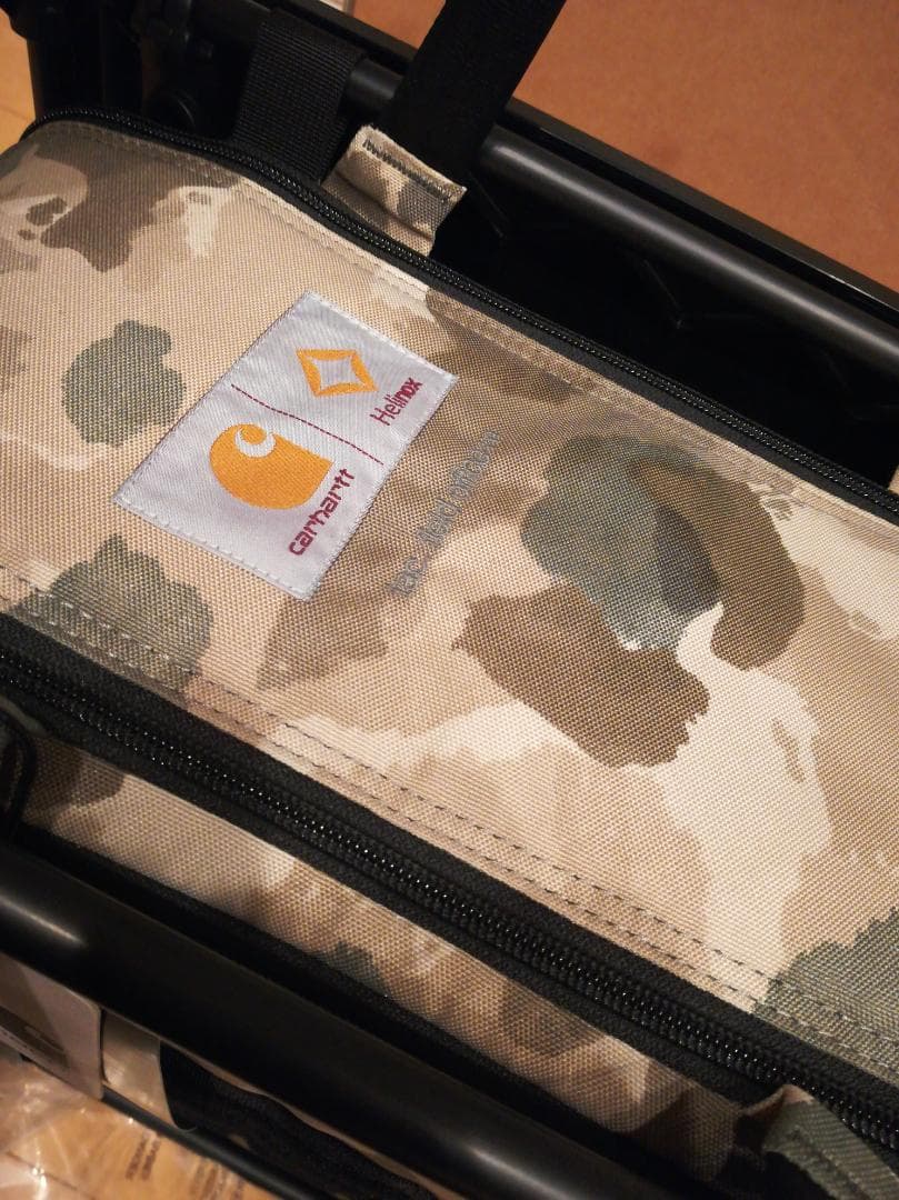 ヘリノックスCarhartt カモフラージュ折りたたみテーブル