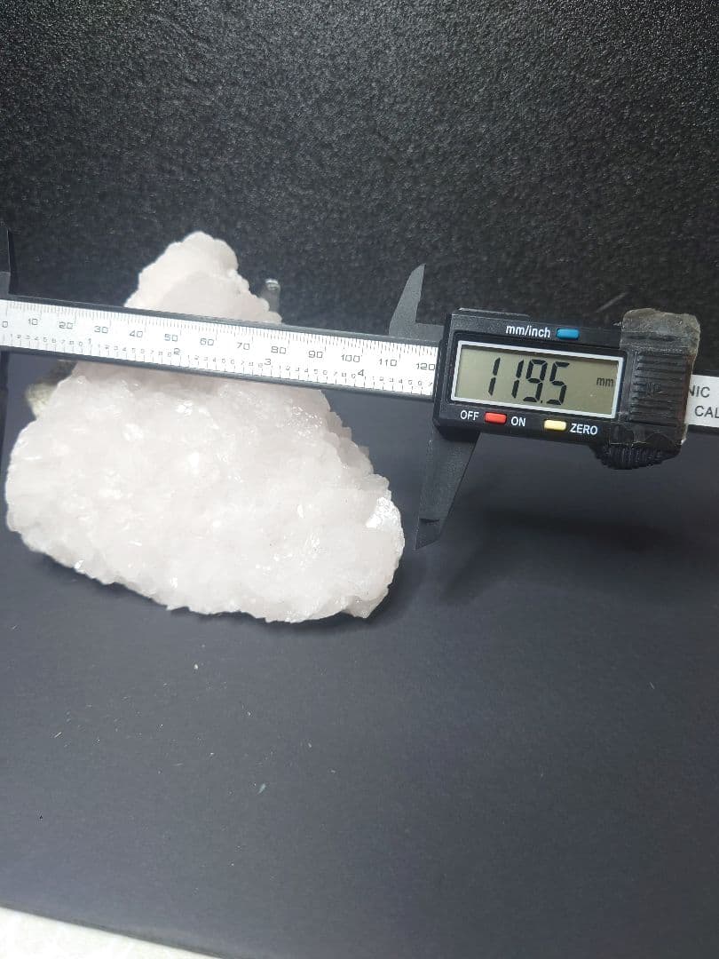 ピンクカルサイト原石