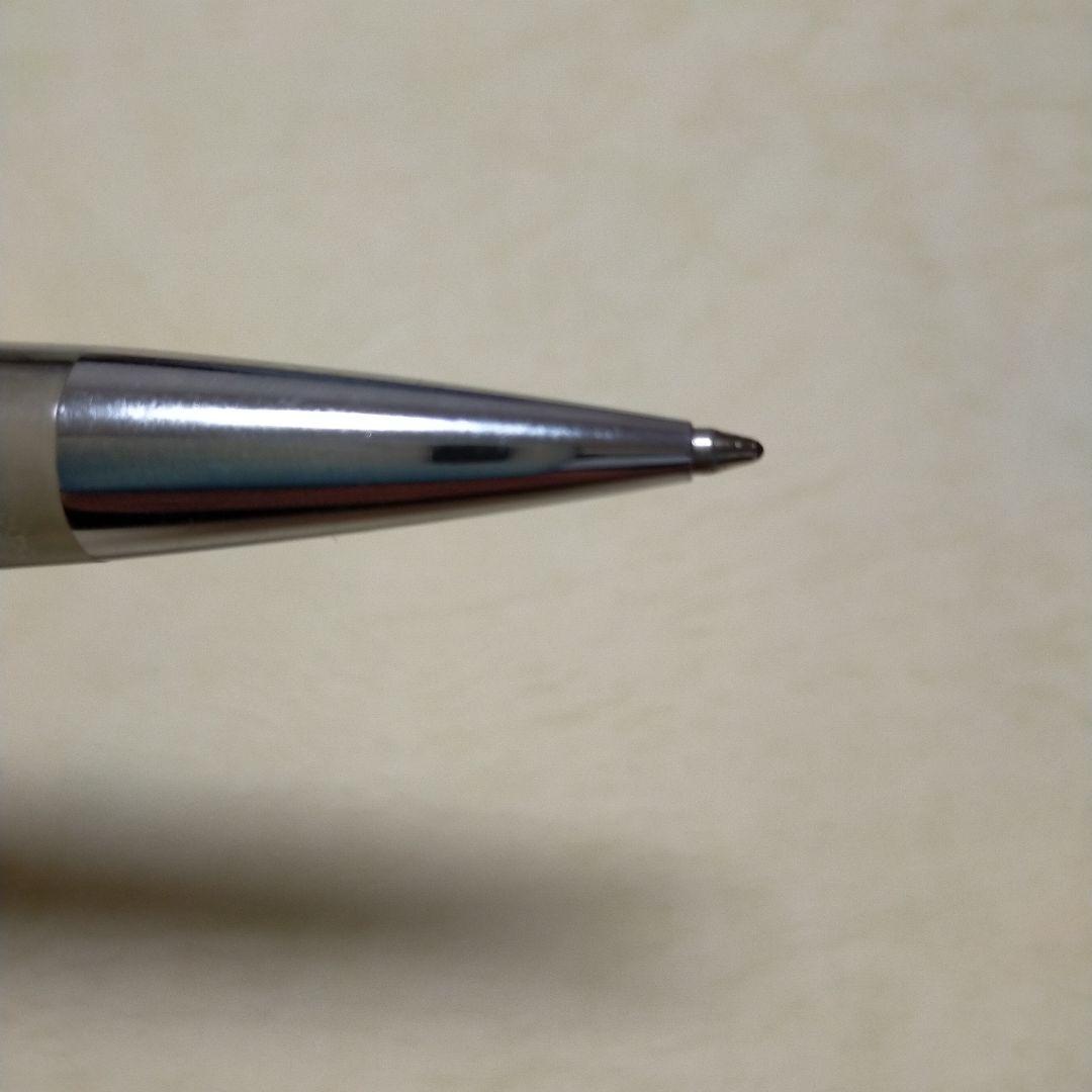 シルバーメタルボールペン 流線型デザイン