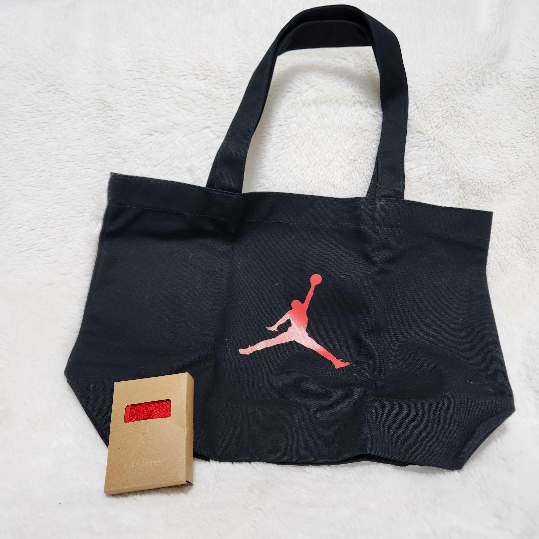 NIKE エアジョーダン 1 レトロ ハイ OG SATIN BRED