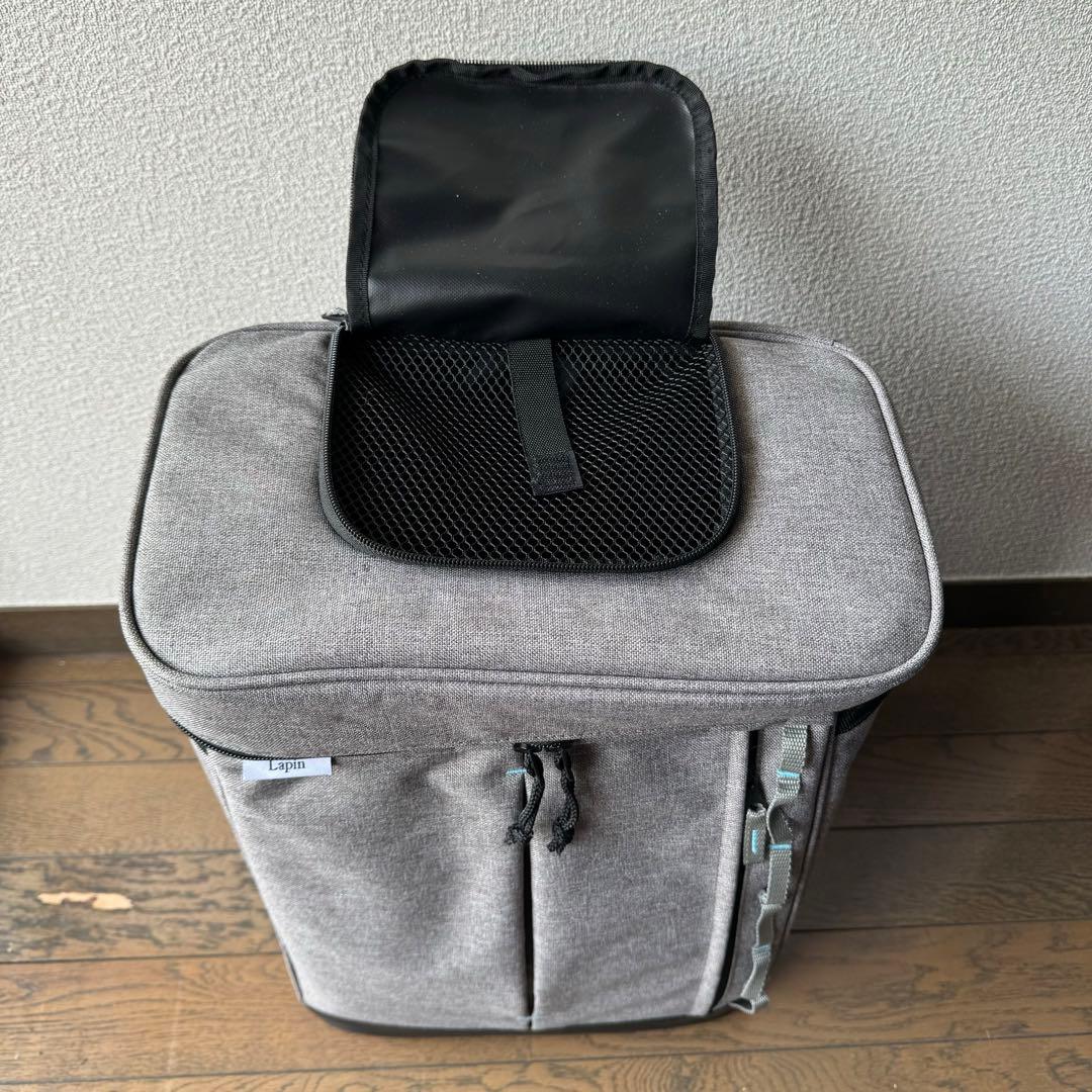 うさぎ専用　ラパンリュックキャリー　スノコ付きトイレ　給水器取付可　肩ズレ防止付