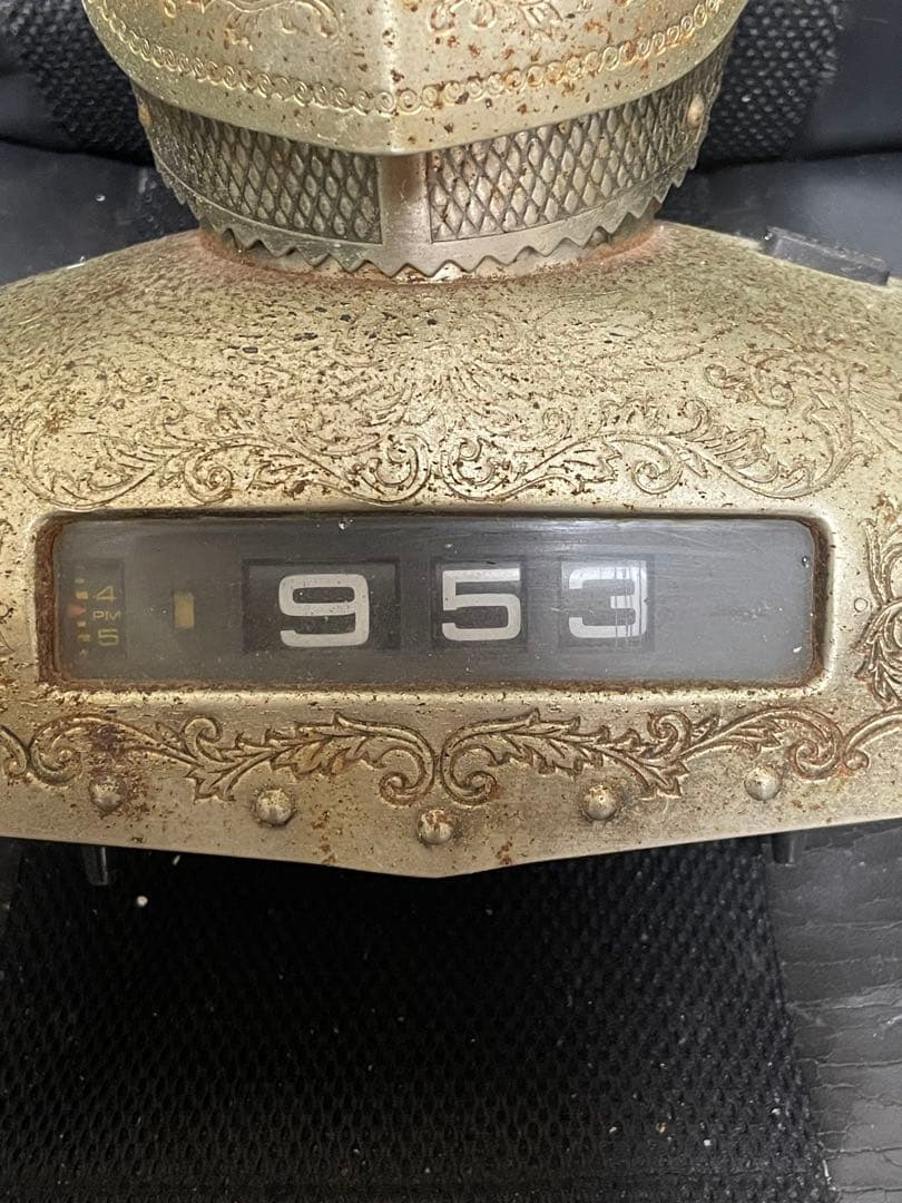 ニッカウィスキー の西洋騎士（甲冑）ラジオ兼時計ディスプレイ用 ジャンク品