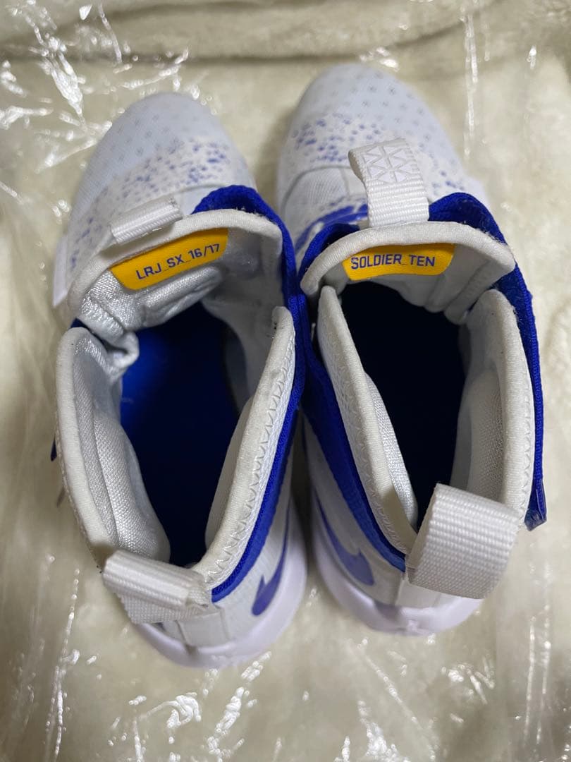 激レア！ナイキ レブロン ズーム ソルジャー10 \"ハイパー コバルト\"