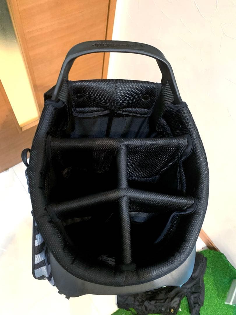 希少　非売品　新品未使用　テーラーメイド　アウディ　スタンド　キャディバッグ