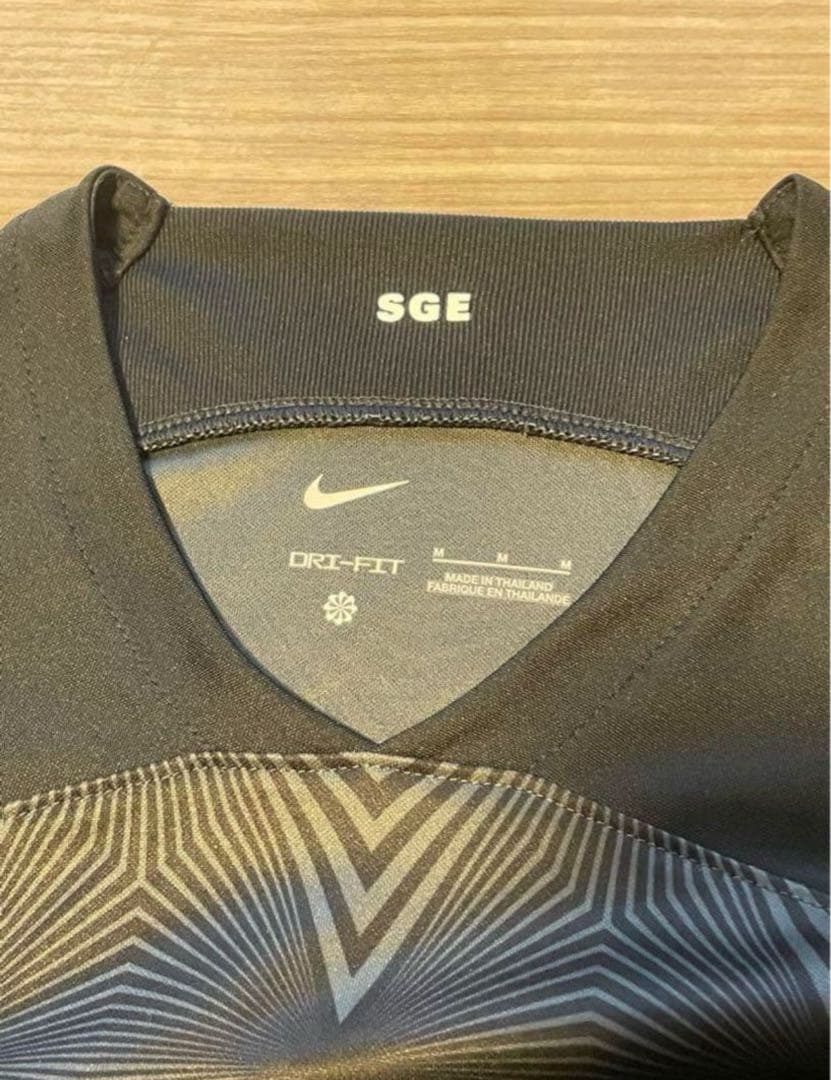 Sup【JUMADIBA着用】Nike フランクフルト