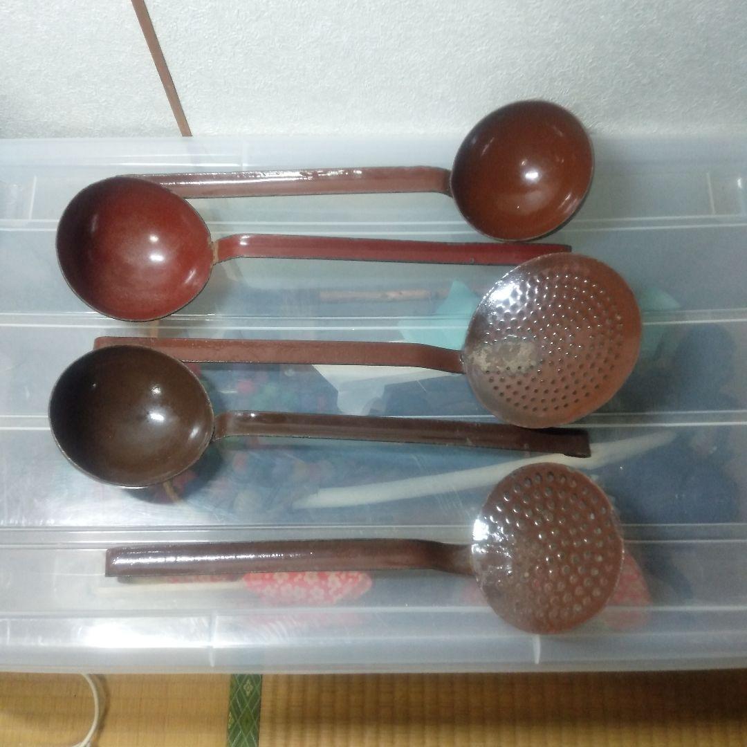 ドイツ雑貨　可愛い！！　ホーロー　レードル&レードルラック　ブラウンピンク