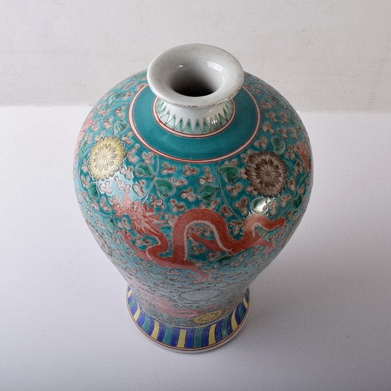 中国　大清康煕年製　粉彩　唐草雲龍図　梅瓶　V　7794C