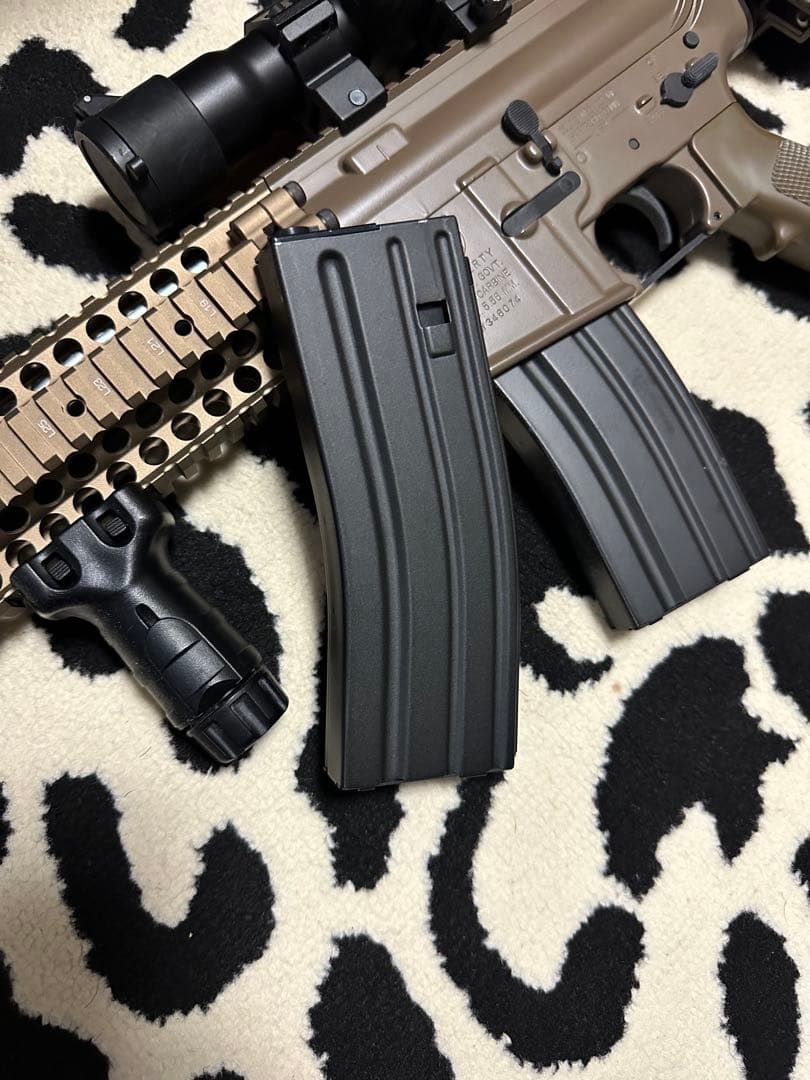 【東京マルイ】次世代電動ガン レシーライフル　M4 / M16