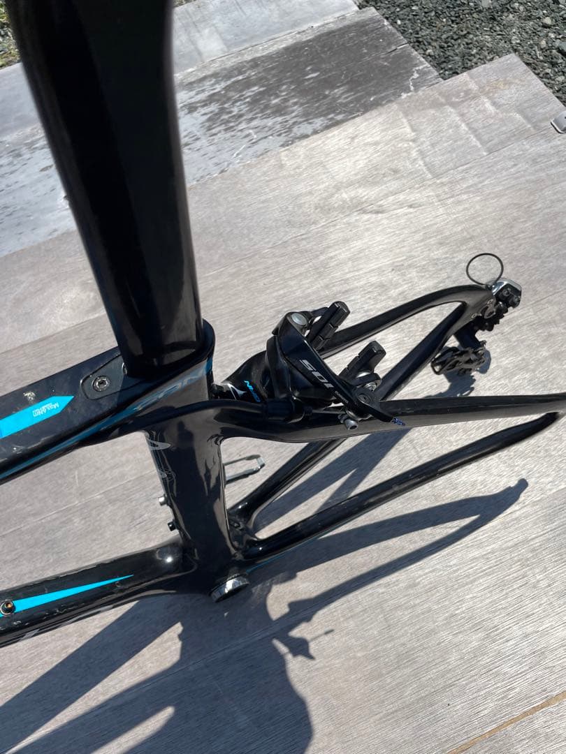 ピナレロ　GAN 2016 CarbonSKY カラー