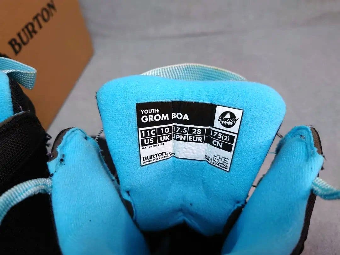 Burton Grom Boa 子ども用スノーボードブーツ 17.5cm