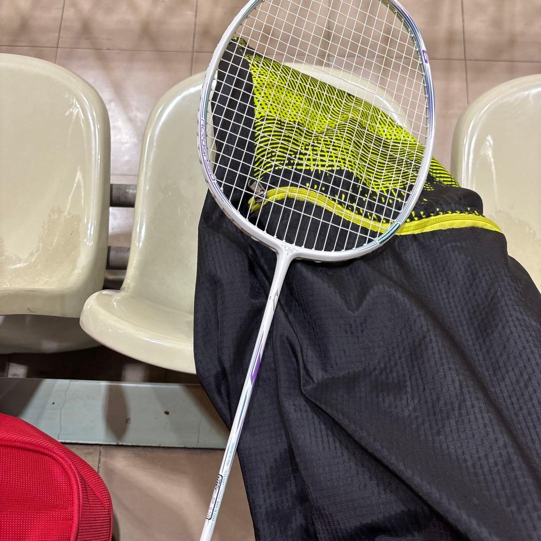 MAXZONE FACE バドミントンラケット ホワイト