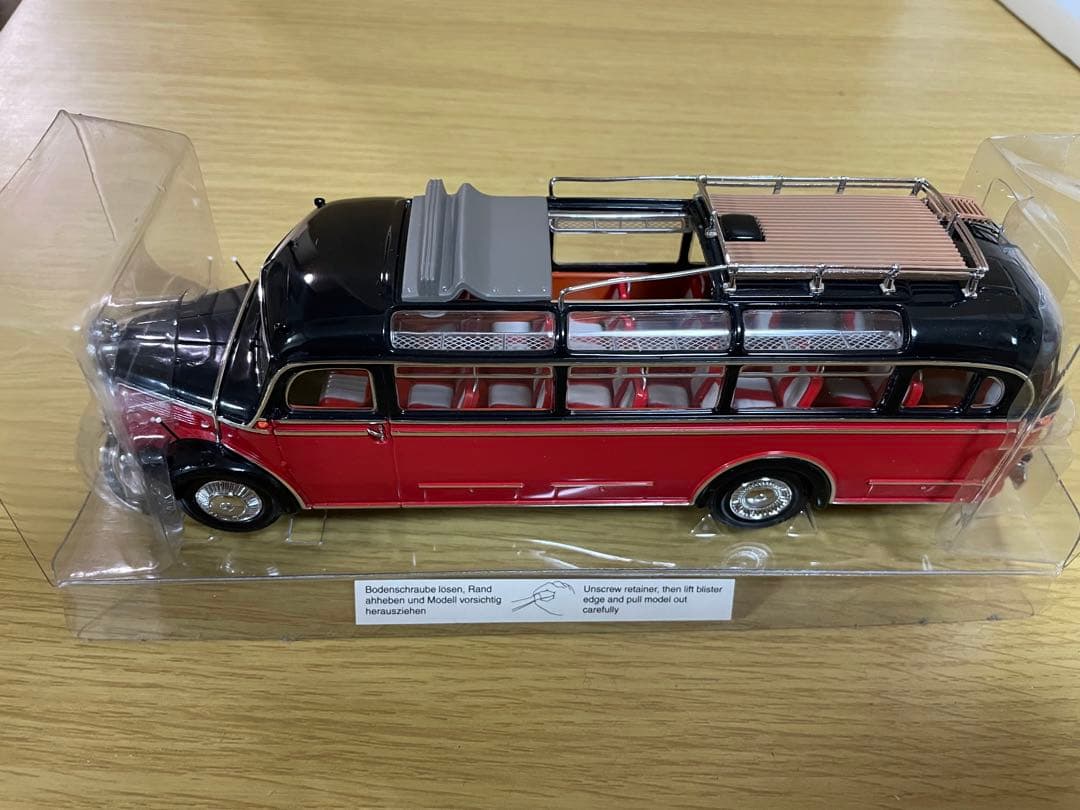 1/43 ミニチャンプス メルセデス O 3500バス 1950