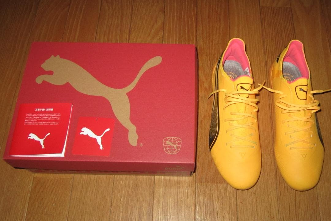 プーマのスパイク「キング アルティメット FG/AG」フォーエバー ファスター