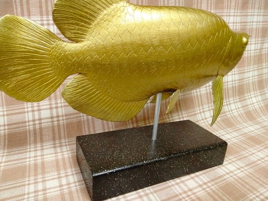 新作1 36cmアロワナ　魚模型　フィギュア　レプリカ　魚オブジェ　金色　縁起物