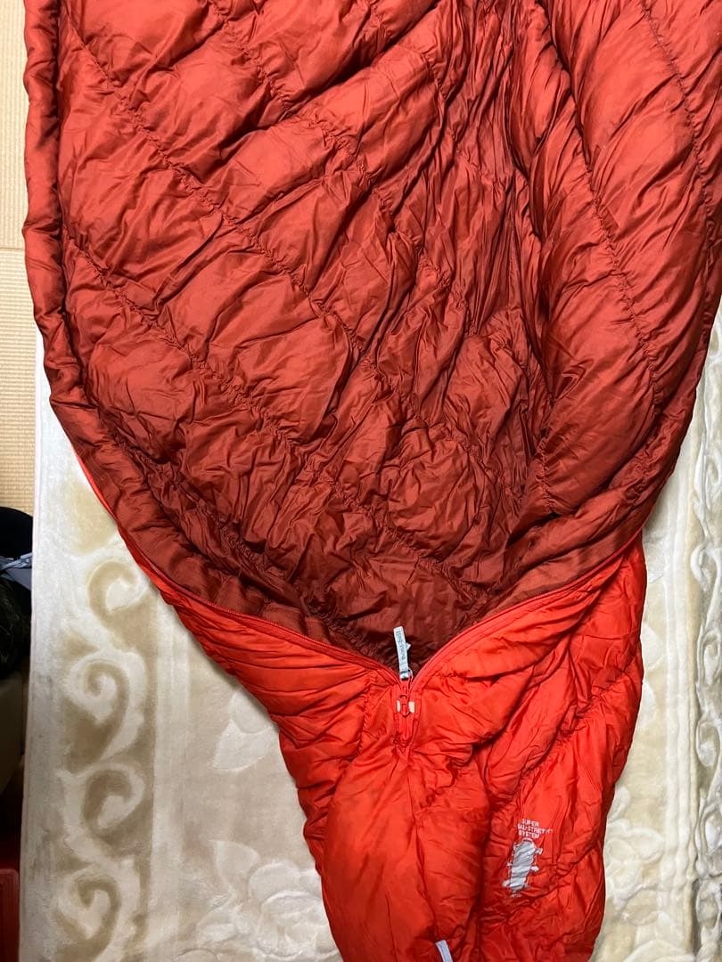 モンベル　ダウンハガー　800 #１　専用ストリージバッグ付き