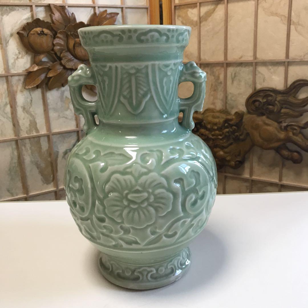 中国花瓶　中国美術 古美術　青瓷 陽刻花紋　龍泉窯 花瓶 美術品 骨董品