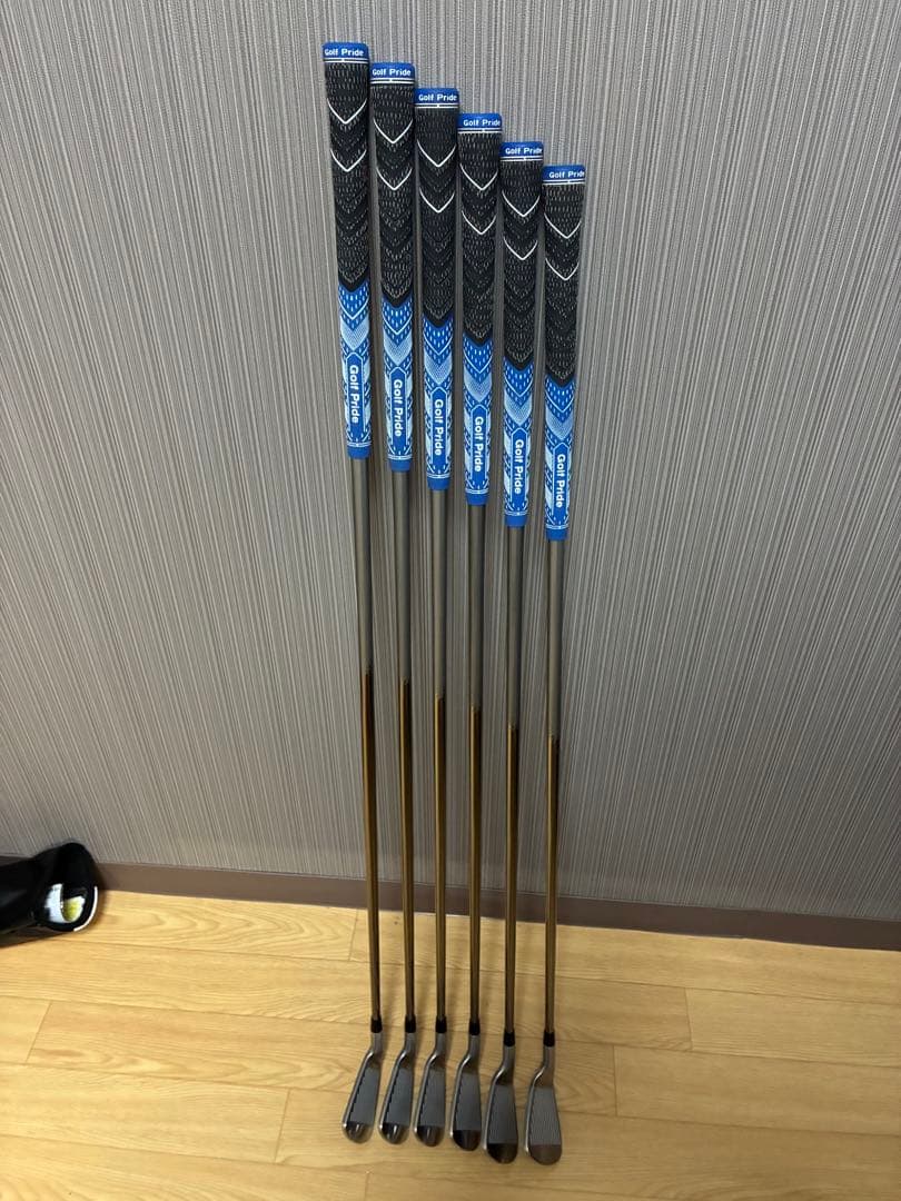 美品　プロトコンセプト　C05 5〜9 P 6本組 アッタスアイアン装着