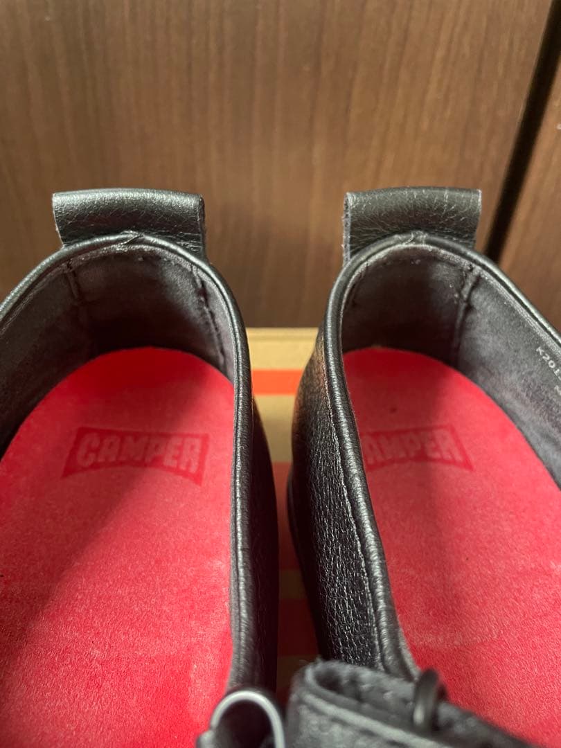 29日まで限定値下げ☆美品☆カンペール本革ストラップ付きフラットシューズ