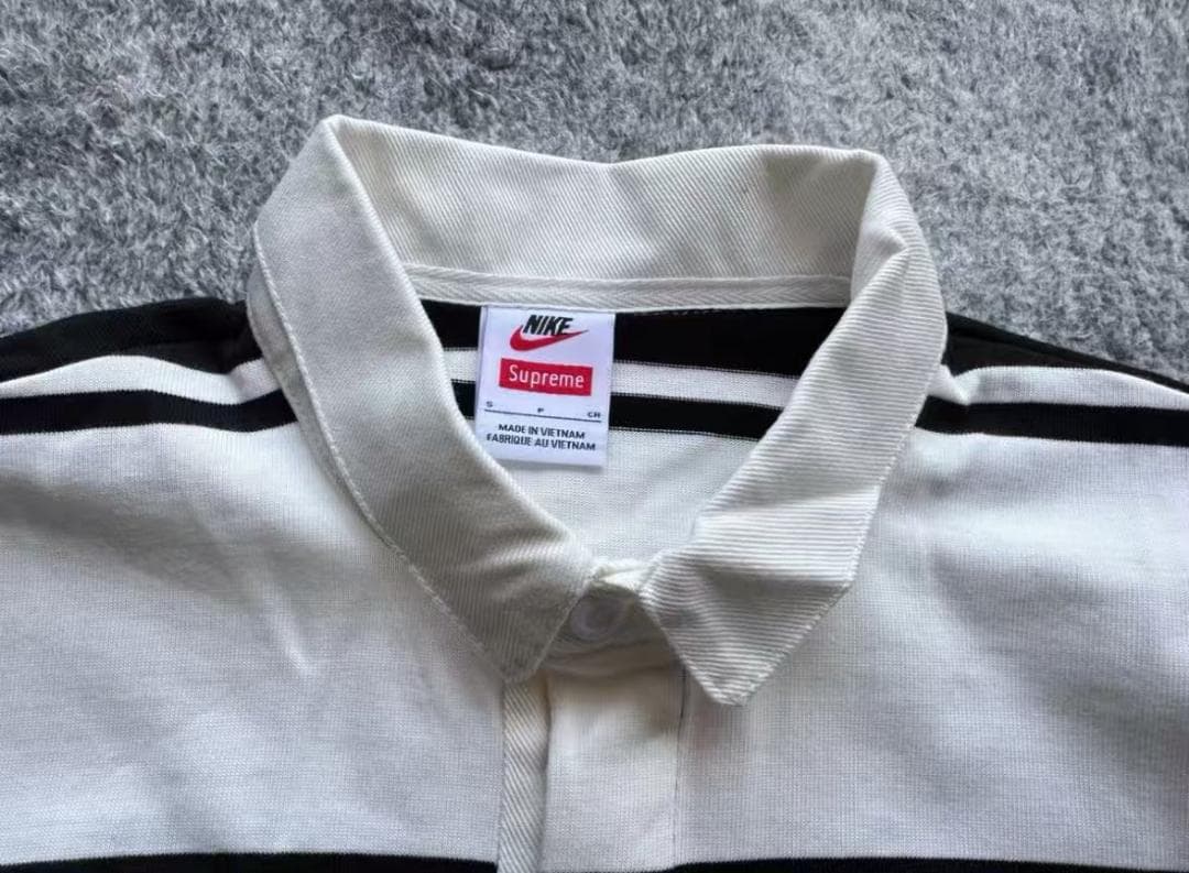 ストライプ長袖ポロシャツ