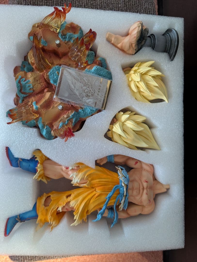 5000体限定 　スーパーサイヤ人 孫悟空 ガレージキットシリアル プレート付属