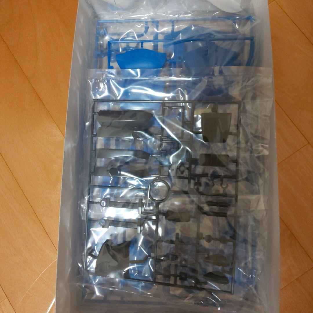 バンダイ 1/100 旧キット グフ 機動戦士ガンダム