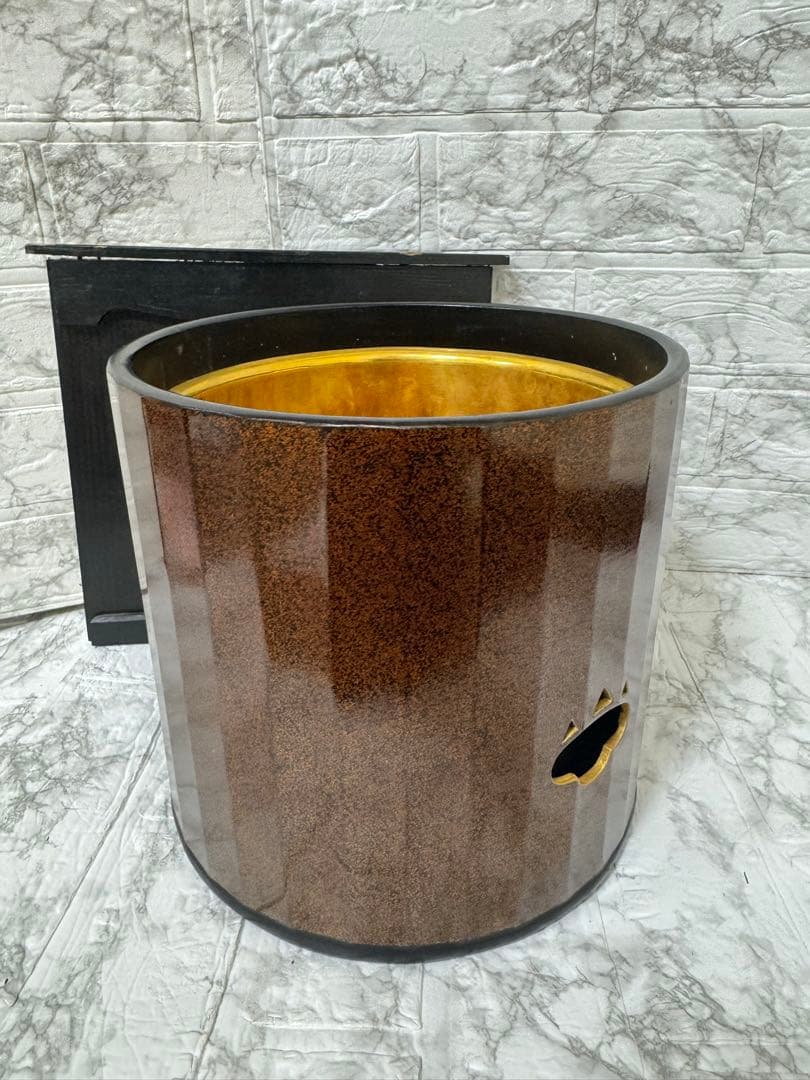 【由緒ある品】桐菊透　梨子地 木製 火鉢 銅製 落とし