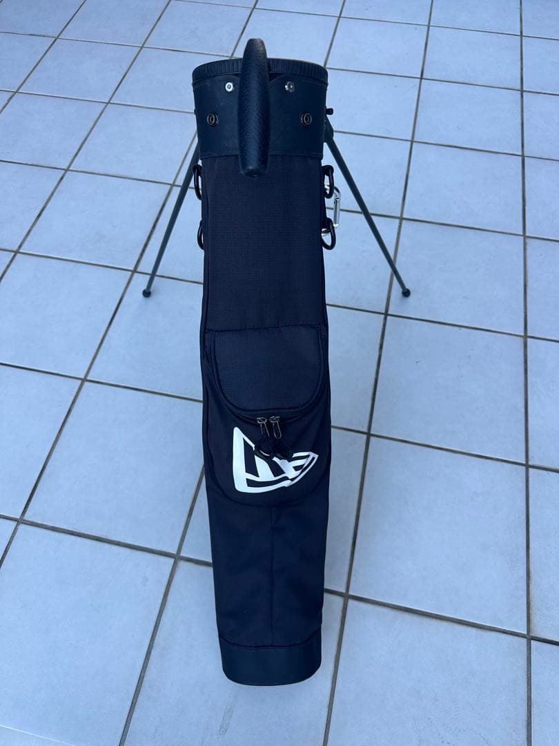 NEW ERA ゴルフ セルフスタンドケース ブラック×ホワイト