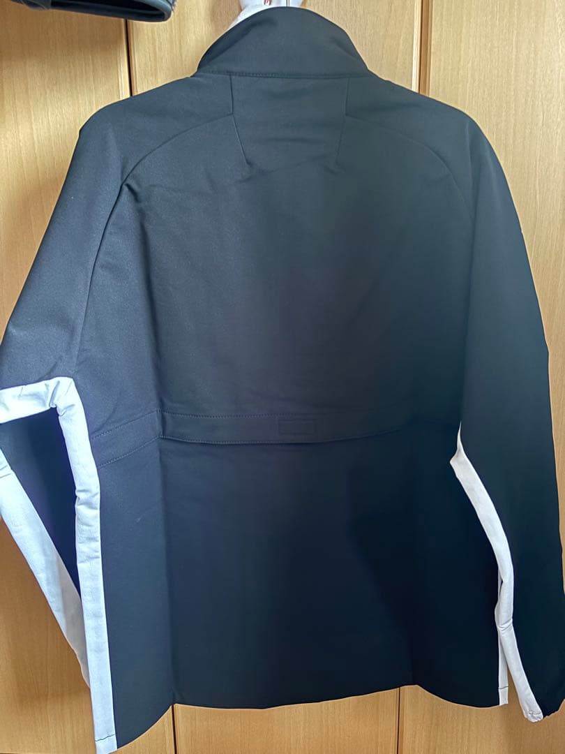 ヨネックス　ウォームアップシャツ