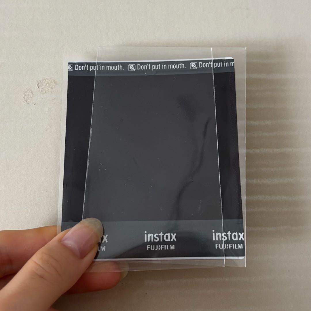 ヘラヘラ三銃士 まりな LARME 直筆サイン入りチェキ