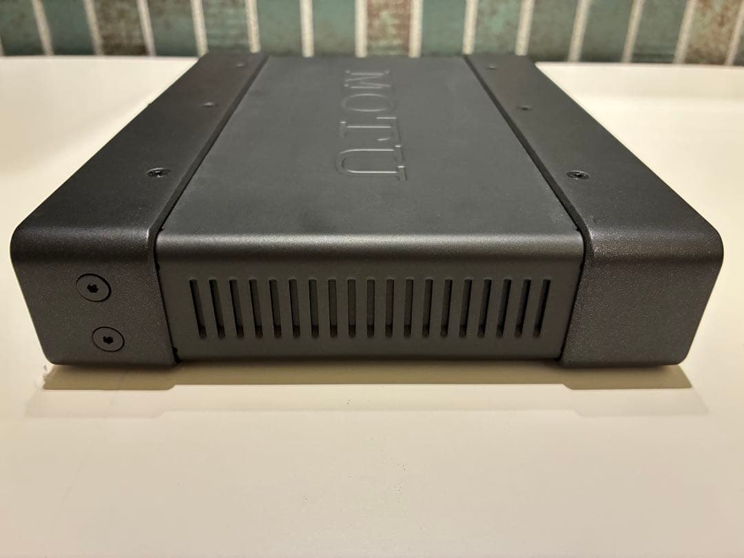 MOTU UltraLite mk5 オーディオインターフェイス