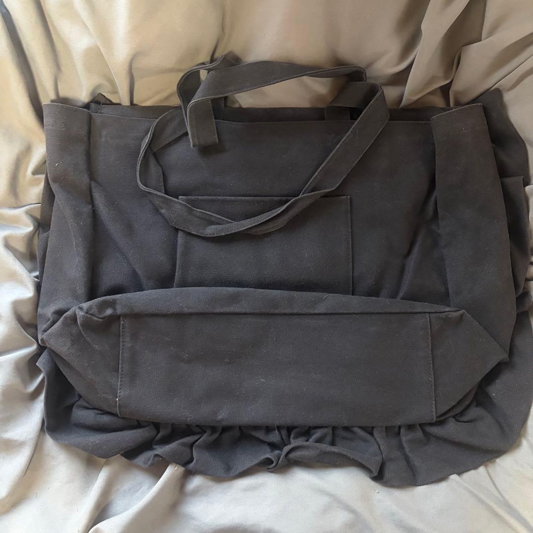 ツイステ エース・トラッポラ 缶バッジ 式典服 ザッカマート a3 ブラック