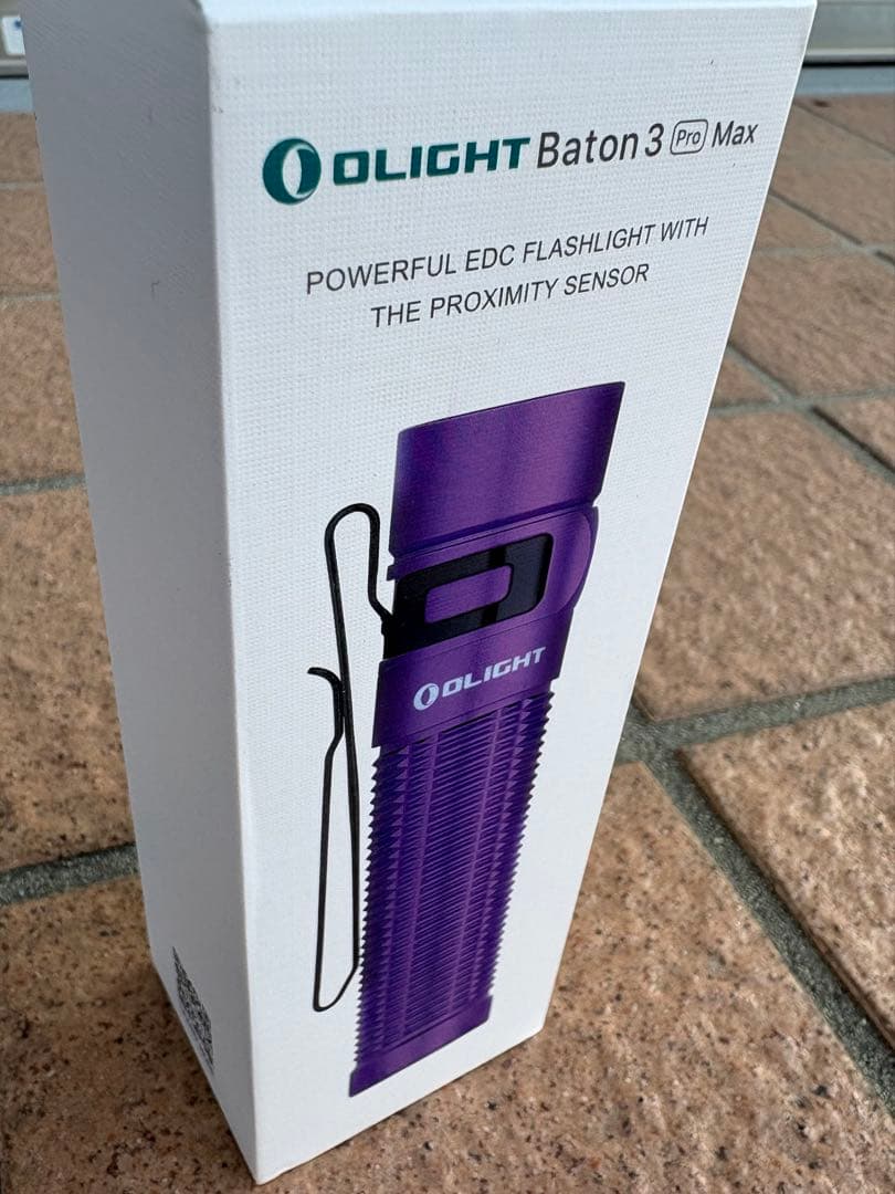 OLIGHT Baton 3 Pro Max 2500ルーメン パープル