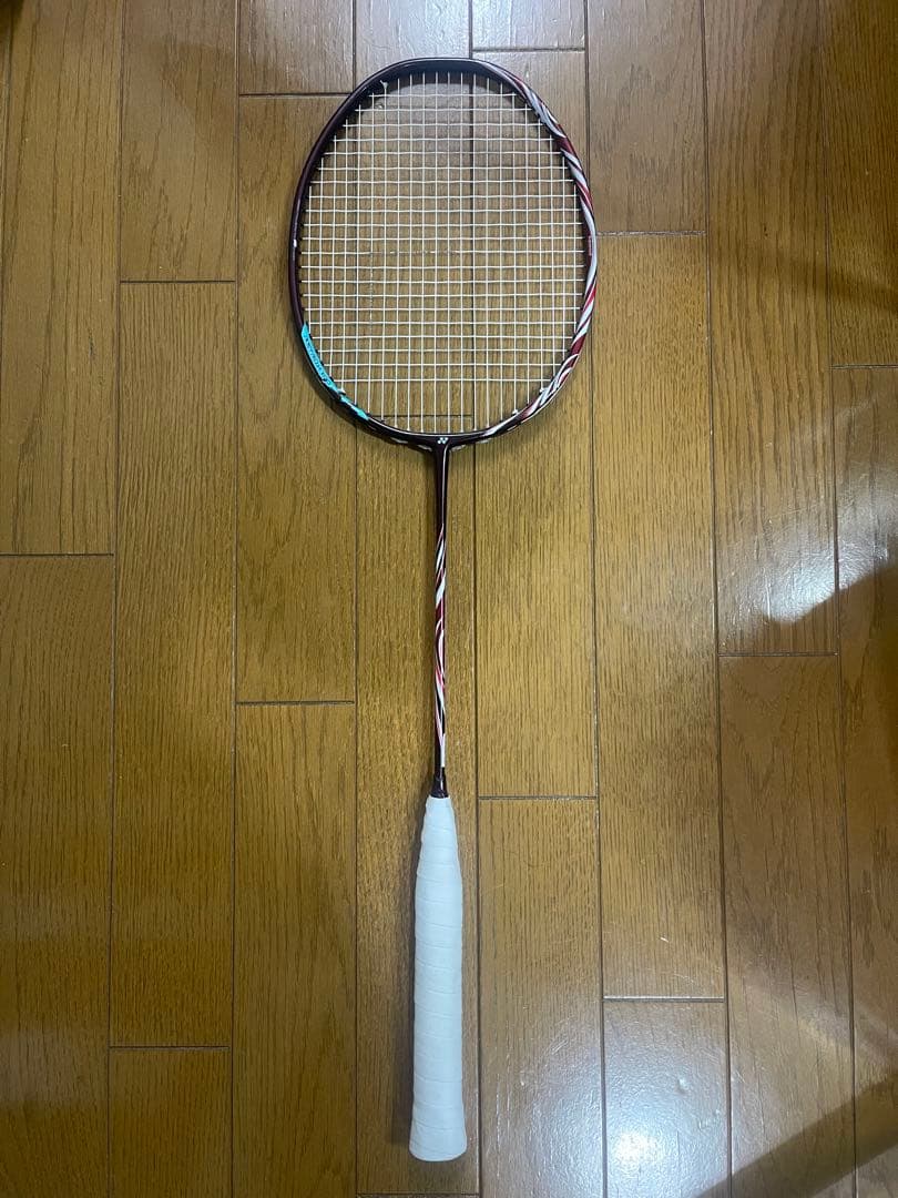 ASTROX 100 ZZ バドミントンラケット　4u5