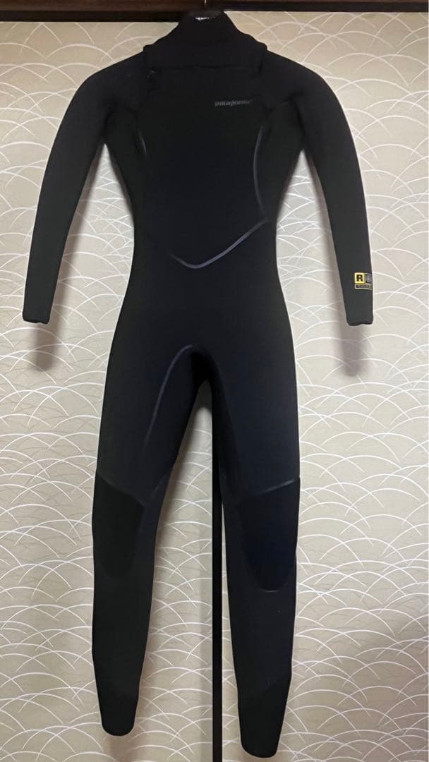新品 Patagonia R3 ウィメンズ サイズ4 ウェットスーツ