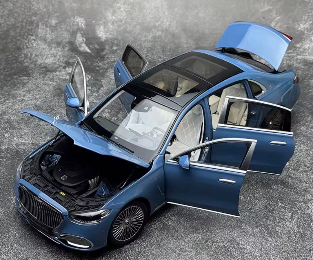 Mercedes-Maybach S-class 1/18スケールモデルミニカー