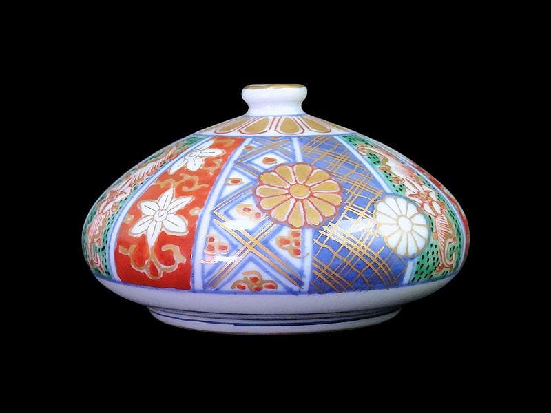 大聖寺伊万里　金襴手　割絵　十二葉菊紋に鉄線の図　油壷　N011AS-fbug