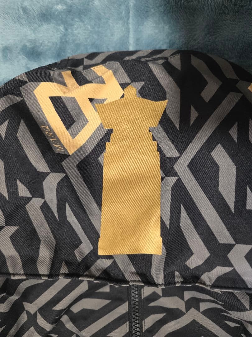 マークリーン　スノーボードウェア 黒/ゴールド 　上下セット　Sサイズ
