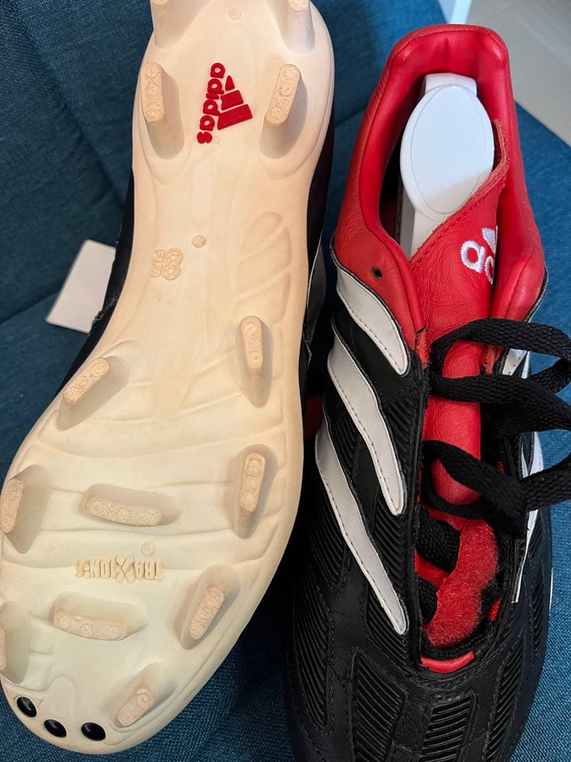 アディダスプレデター　26.0cm