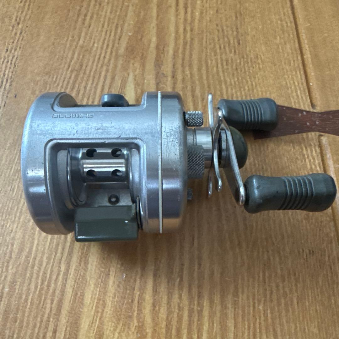 シマノ カルカッタ200