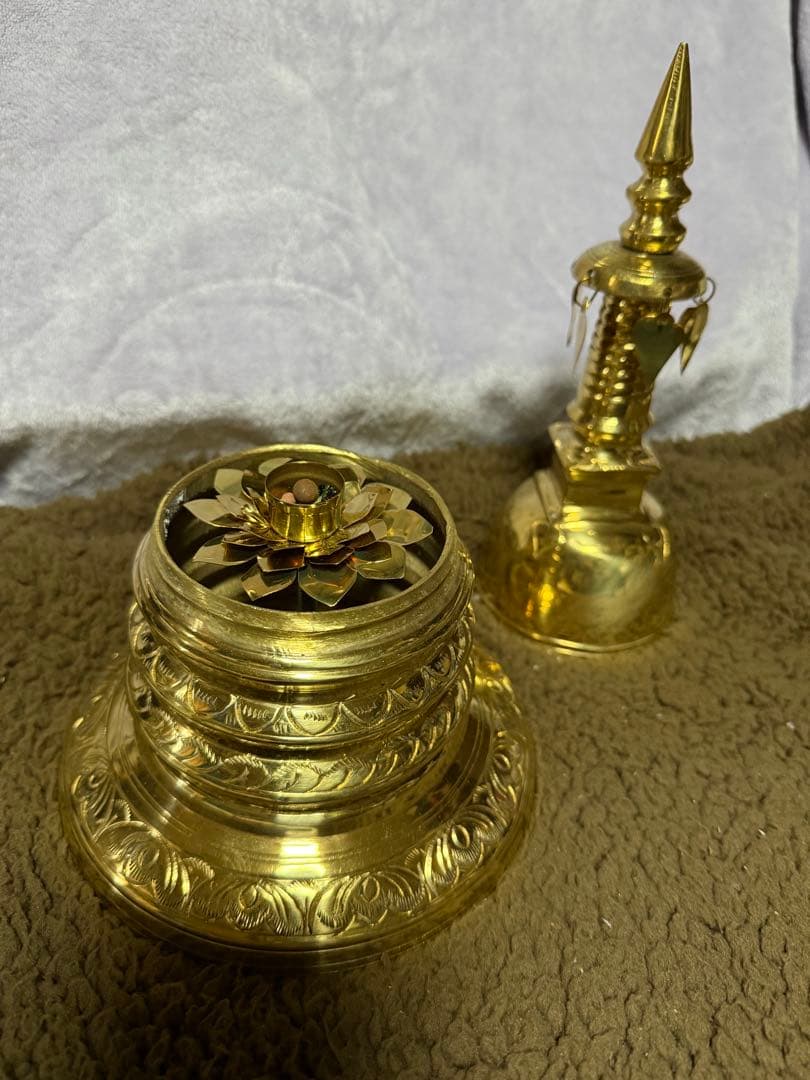 仏塔　仏舎利塔　ストゥーパ　スリランカ製　期間限定品