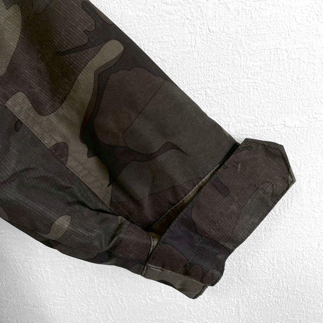 バートンBURTONスノーボドウェア　スノボ　メンズ　上下セット　カモフラ