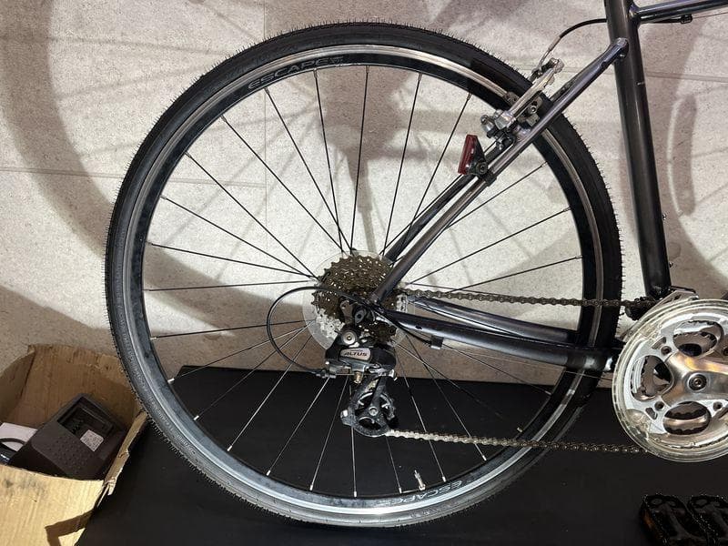 GIANT ESCAPE R3 クロスバイク sizeM　2020年