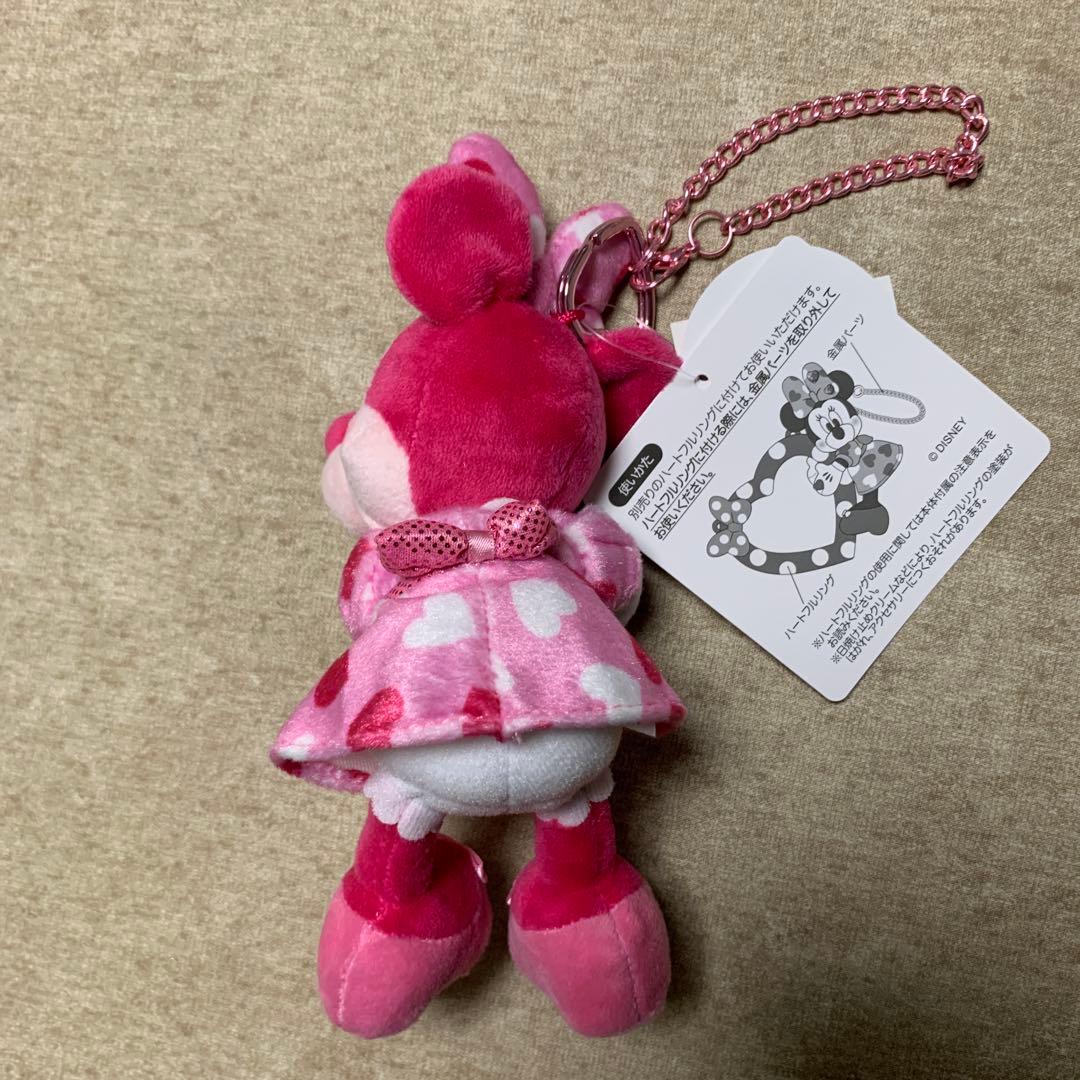 ミニーのファンダーランド　ハートフルリング・ぬいぐるみチャーム2点セット