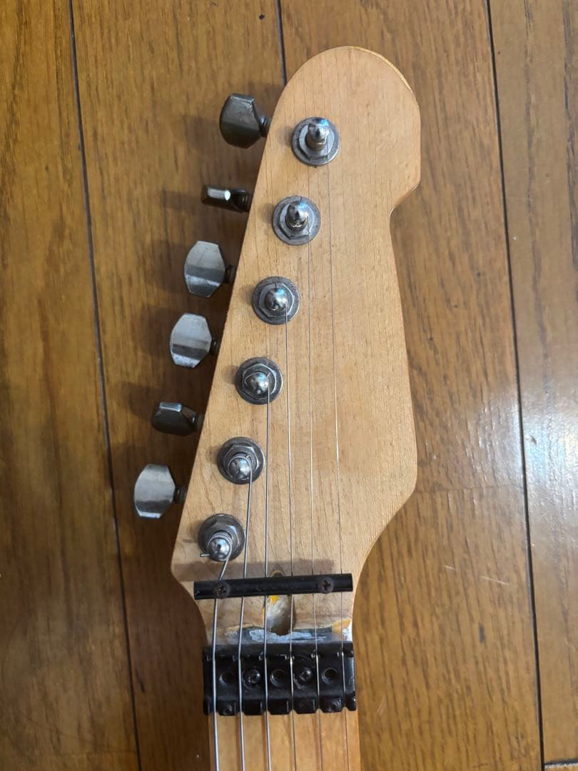 メーカー不明ストラトキャスター