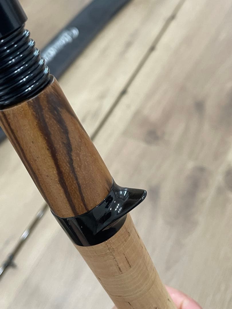 【値下げ】【極美品】テーパーアンドシェイプ GJTVC-B410ULLT