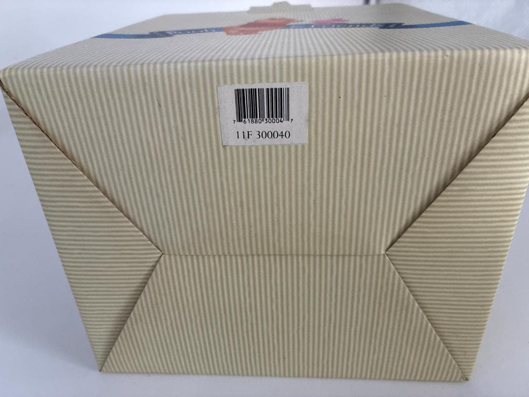 B536-054 東京ディズニーランド くまのプーさん 陶器フィギア 未開封