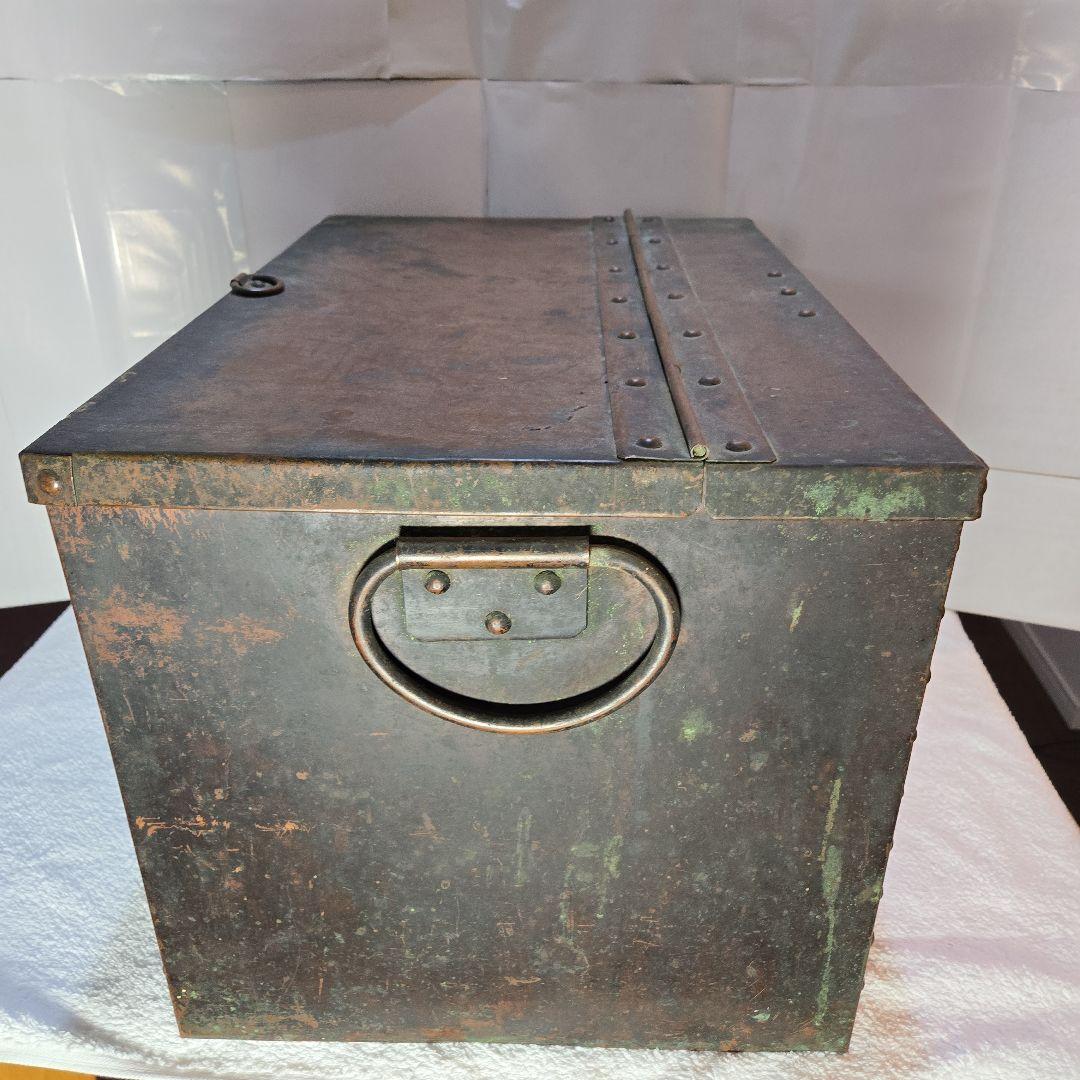 ブラスさん専用です　銅製箱　古民具　銭函　銭箱　千両箱　銅製金具　ボテ箱