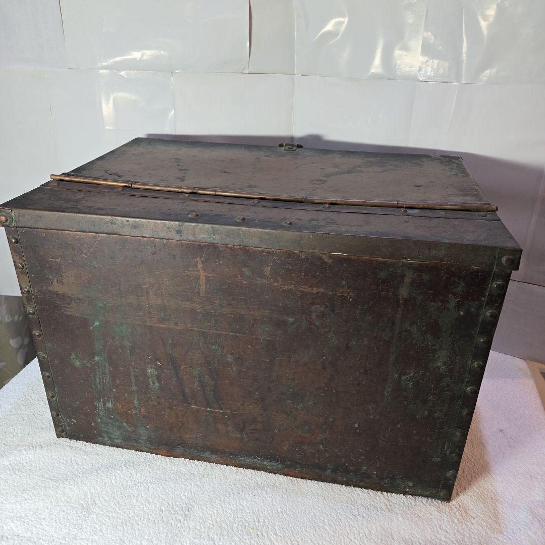 ブラスさん専用です　銅製箱　古民具　銭函　銭箱　千両箱　銅製金具　ボテ箱